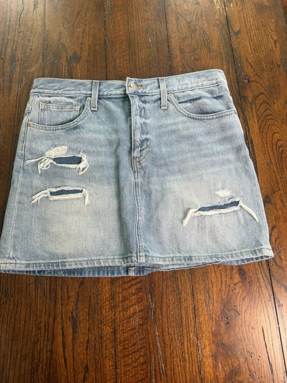 Madewell Light Wash Distressed Denim Mini Skirt 30”‎
